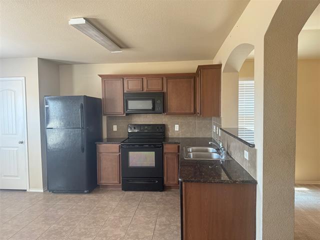 Building Photo - 425 Andalusian Trail