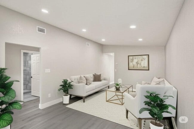 Building Photo - 2614 W 65th St