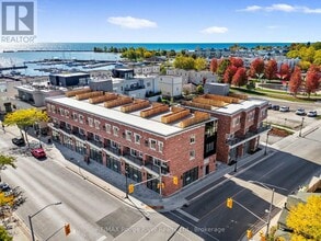 Building Photo - 185 Division St