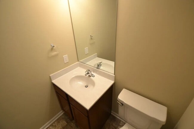 Building Photo - 306 Brookwood Trail