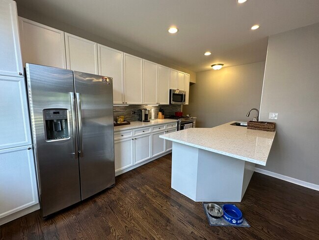 Foto del edificio - 1539 N Wicker Park Ave