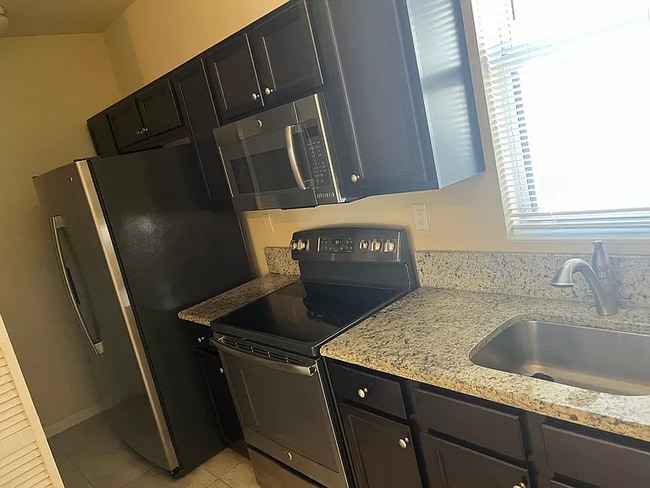 Photo - 9448 SW 171st Pl (Miami, FL) Apartment