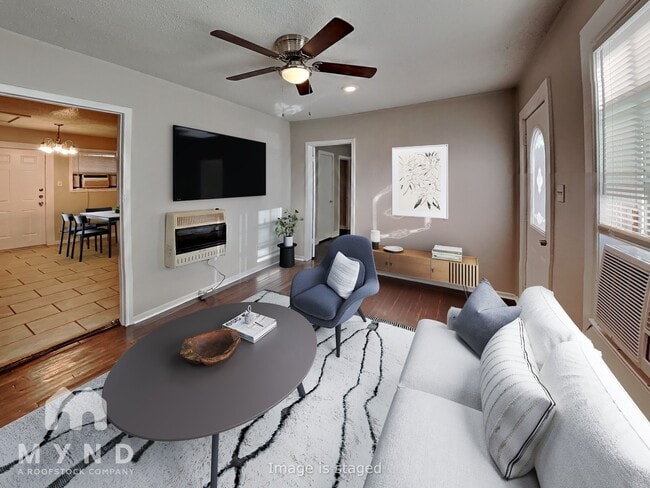 Building Photo - 118 Uvalde Ave