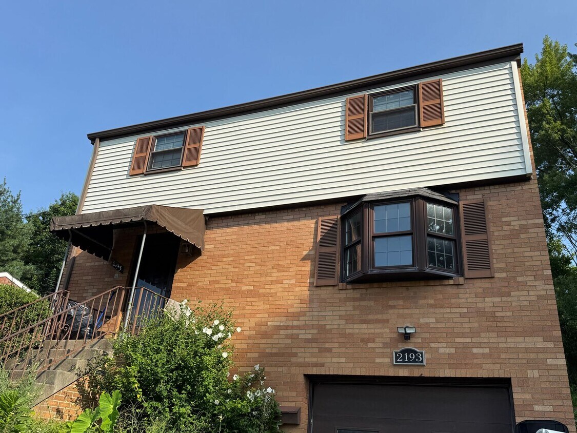 Luxury 3-Bedroom, 1-Bathroom House in Broo... - Luxury 3-Bedroom, 1-Bathroom House in Broo...