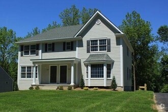 Building Photo - 2220A Crompond Rd