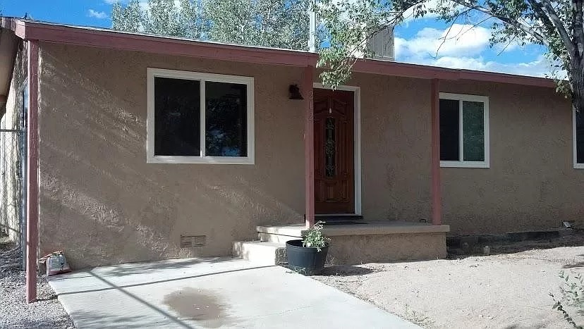 Front view of house - 212 W Adams Ave