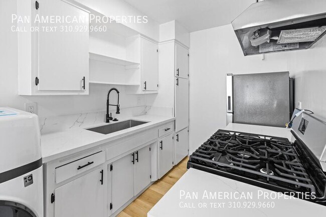 Foto del edificio - 10736 Shire Pl