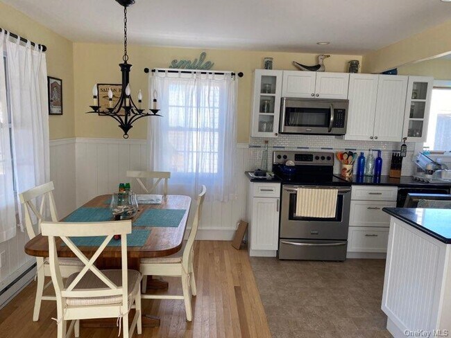Foto del edificio - 144 Bungalow Ln