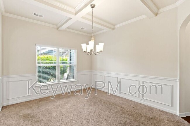 Building Photo - 5007 Vine Ln