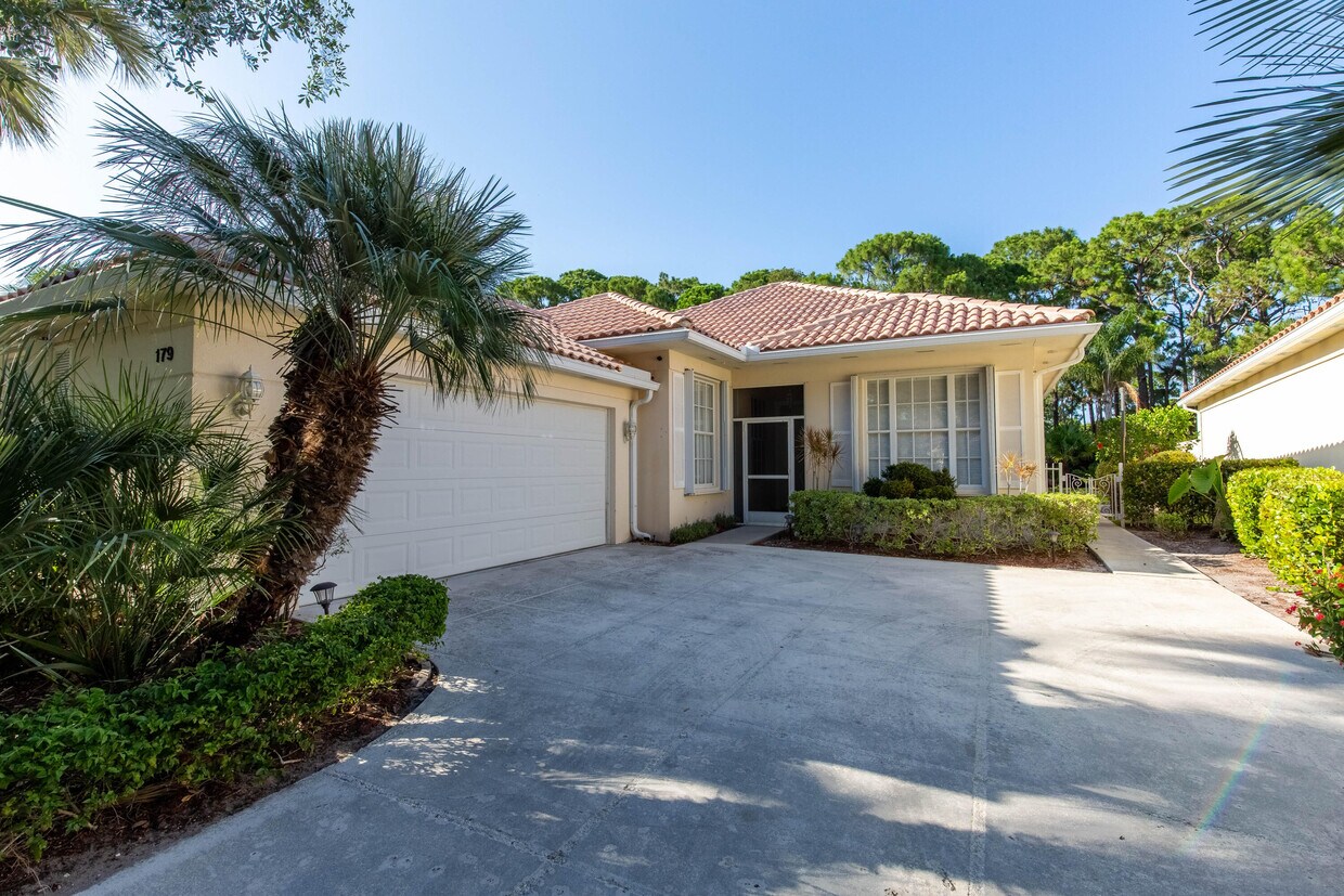 Foto principal - 179 E Tall Oaks Cir