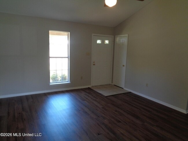 Photo - 6120 Somerset Dr House