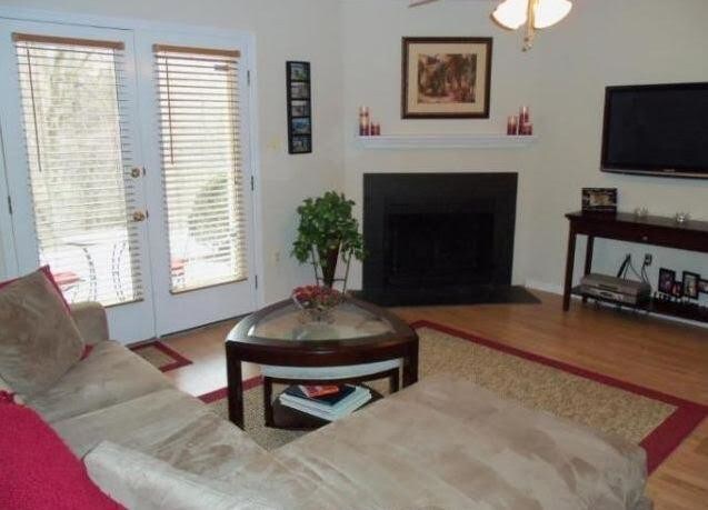 Foto del edificio - 4712 Dorsey Hall Dr