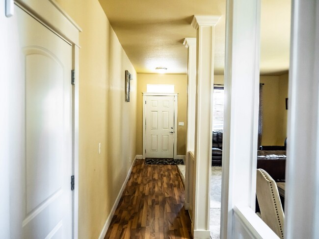 Foto del edificio - 6704 NE 58th Ave