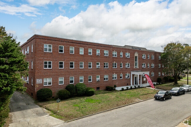 Building Photo - Sherwood Flats