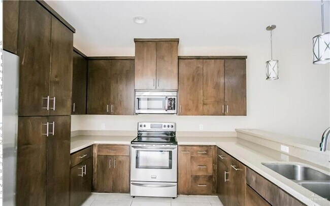 Foto del edificio - 1405 Ozark Ave
