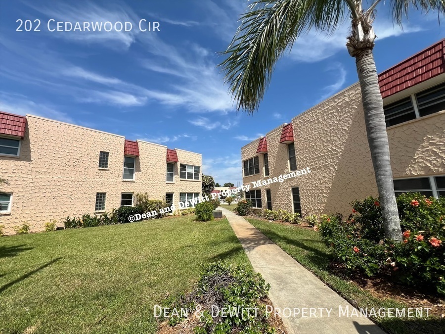 Primary Photo - 202 Cedarwood Cir