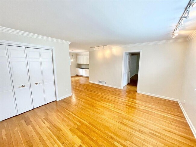 Foto del edificio - 3660 Peachtree Rd