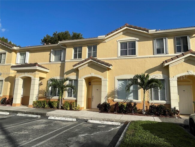 Foto del edificio - 6918 NW 177th St