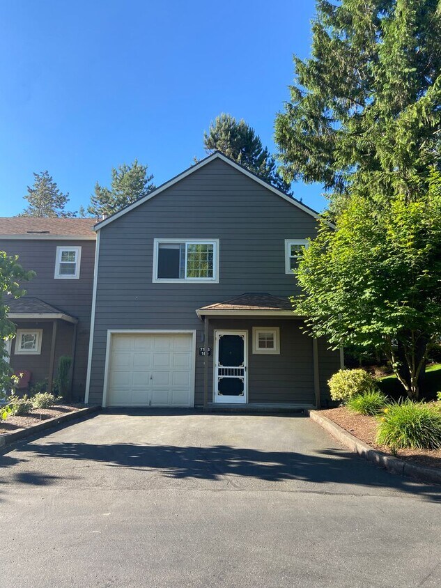 Primary Photo - Orchard Hill 2 Bedroom Updated Condo!