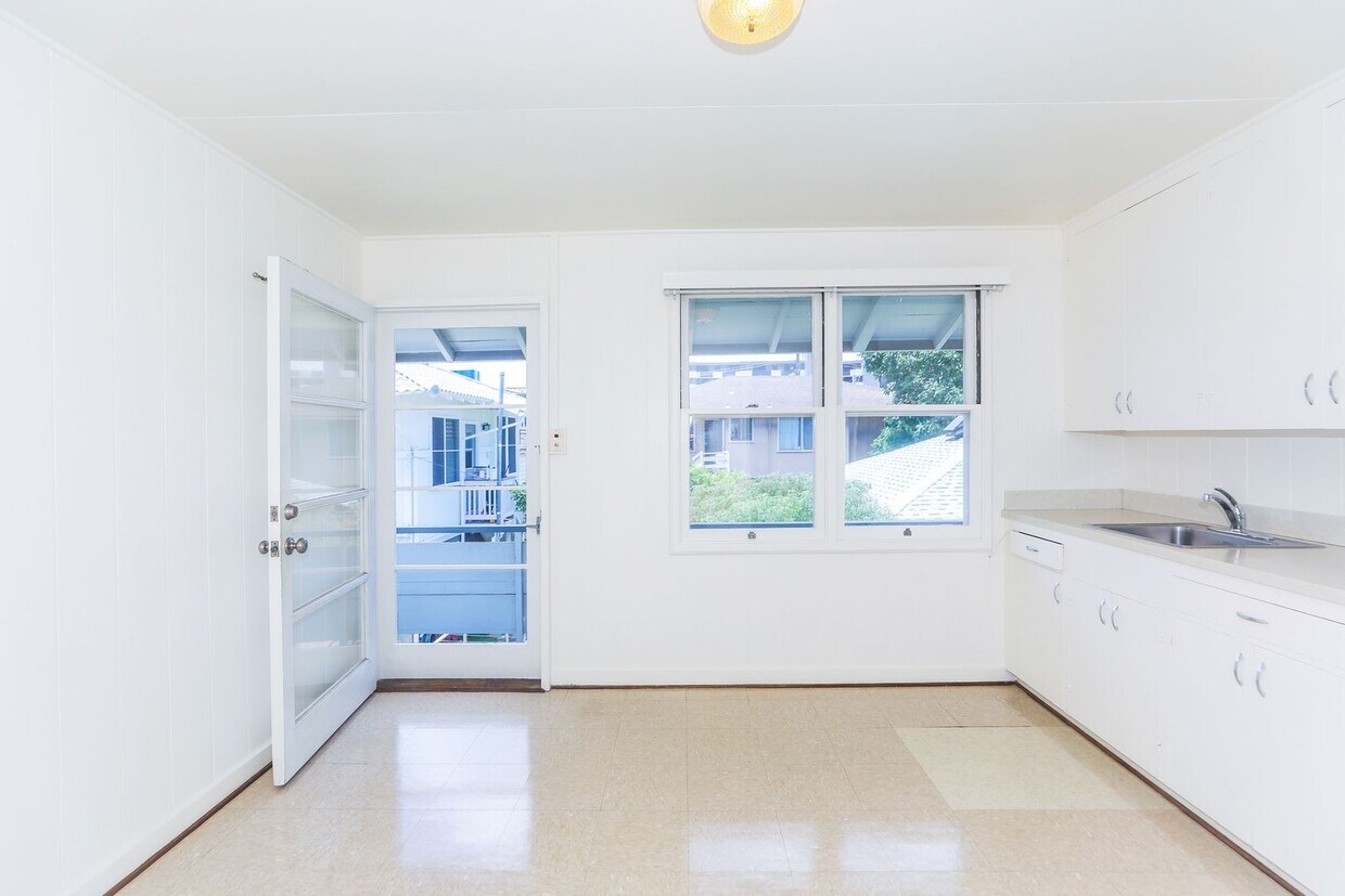 Foto principal - Waiola - upstairs 1 bedroom with 1 parking