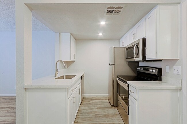 Building Photo - The Landry on 56th