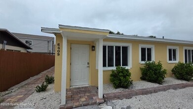Building Photo - 6409 Ridgewood Ave