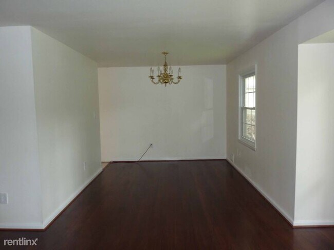 Building Photo - 4 br, 2 bath House - 1403 Desale St SW