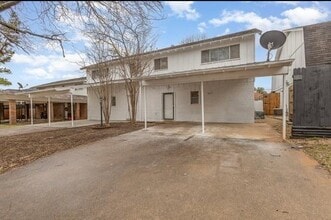 Building Photo - 2135 Fleur De Lis Ct