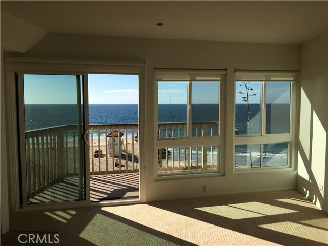 Building Photo - 625 Esplanade