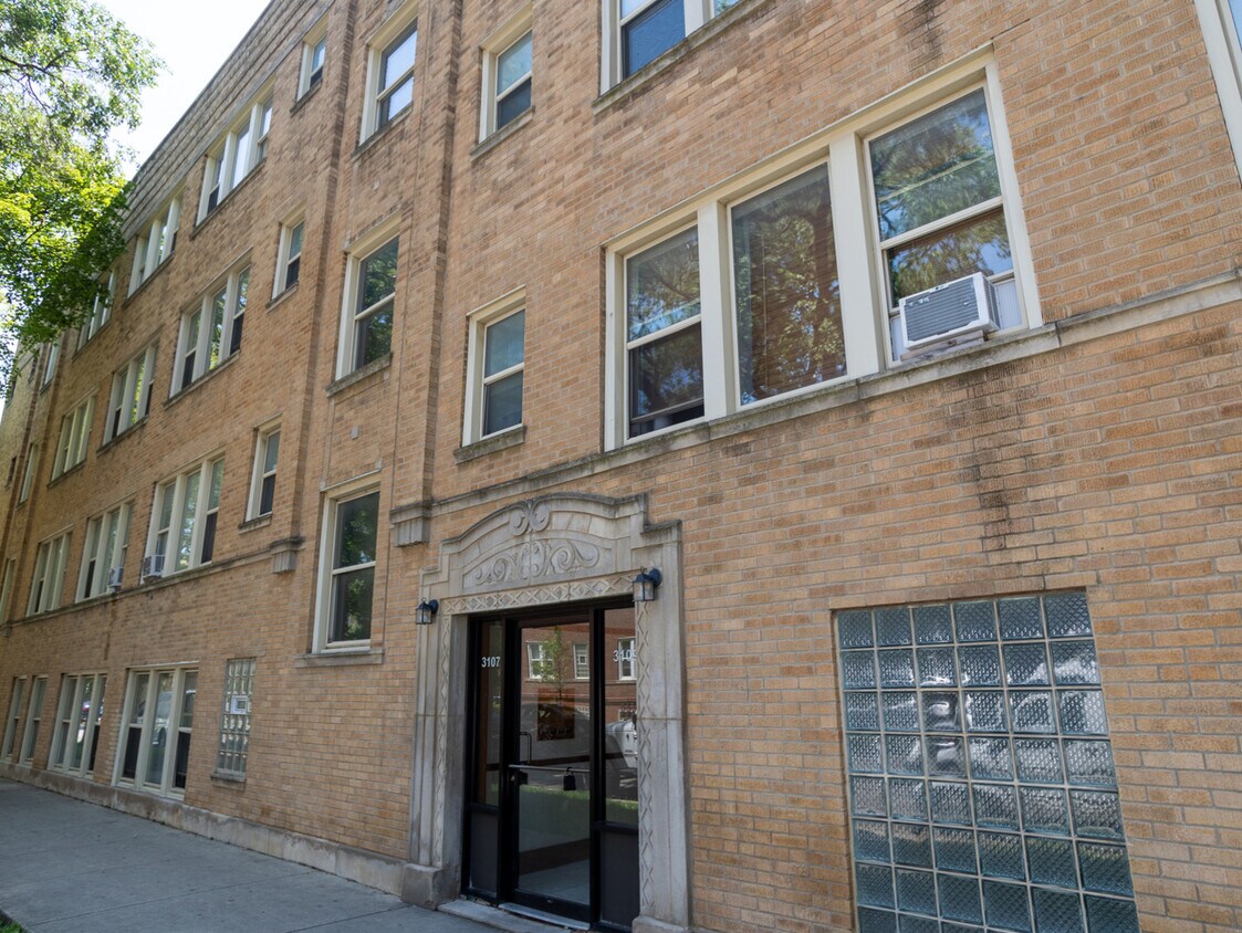 Foto principal - 3107 W Ainslie St