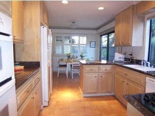 Building Photo - Near Sand Hill and Stanford! Beautifully R...