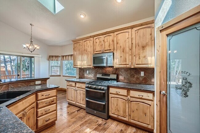 Building Photo - 4485 Georgetown Dr, Loveland, CO, 80538