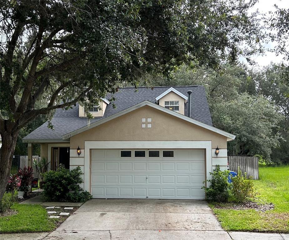 Foto principal - 6223 Kiteridge Dr