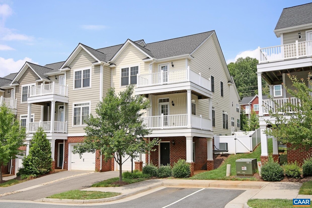 Primary Photo - 2279 Whittington Dr