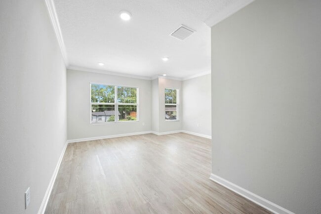 Building Photo - 2630 Kohn Rd
