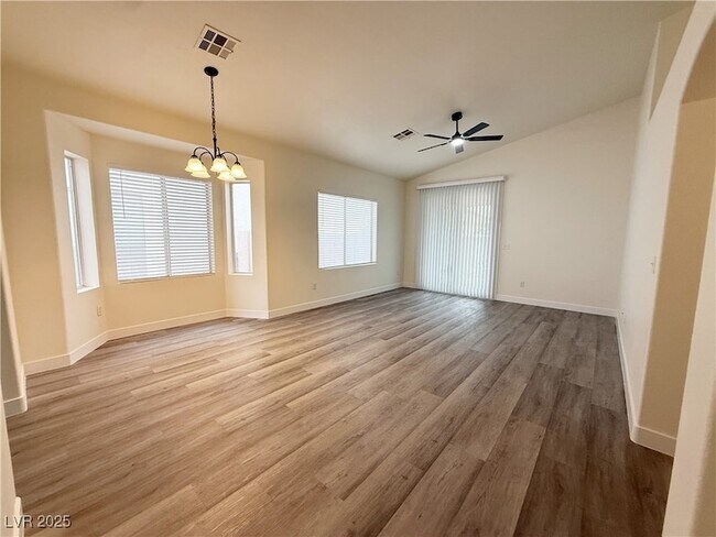 Foto del edificio - 1605 Woodward Heights Way