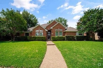 Building Photo - 243 Park Valley Dr