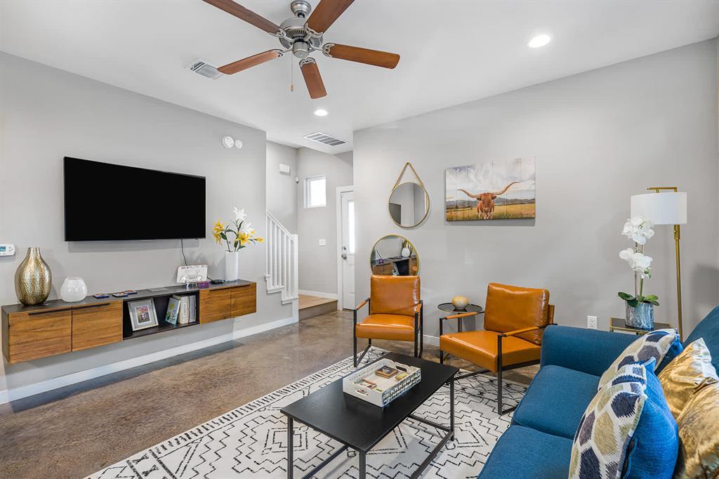 Foto principal - 209 E 52nd St