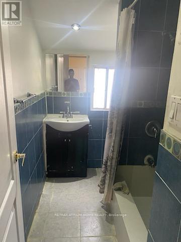 Building Photo - 19 Laughton Ave