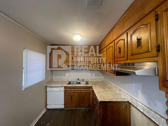 Foto del edificio - 4342 Pinedale Dr