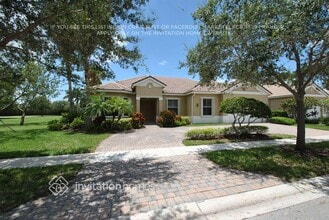Building Photo - 9646 Savannah Estates Dr