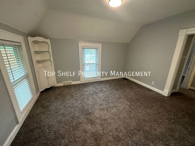 Building Photo - 1446 34th St