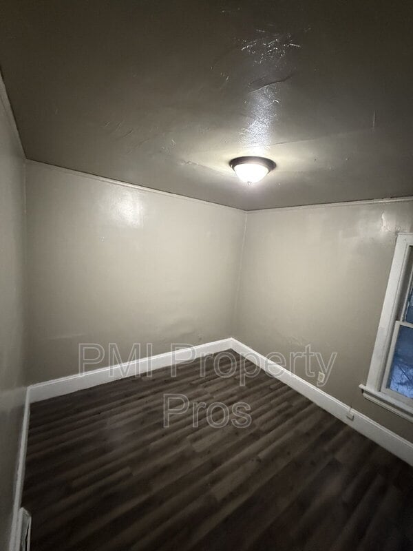 Building Photo - 3244A North 21st Street