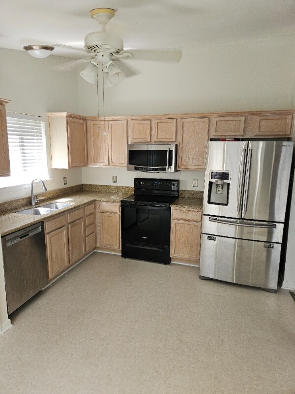 Foto del edificio - 4352 Bubbling Brook Ct