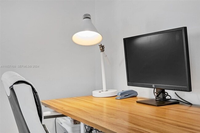 Foto del edificio - 5220 NE 26th Ave