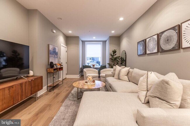 Foto del edificio - 1444 Newton St NW