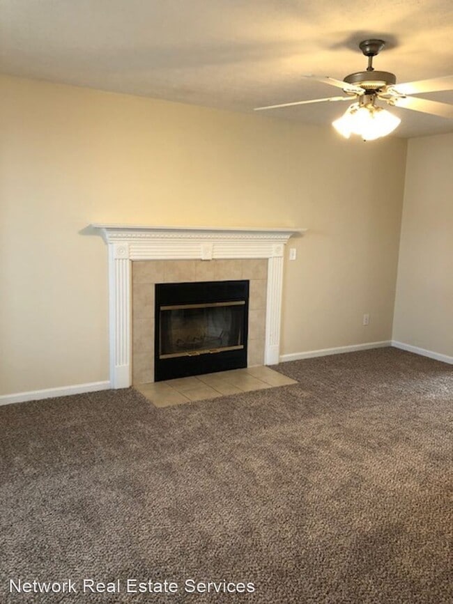 Building Photo - 3 br, 2.5 bath House - 124 Longsdale Court