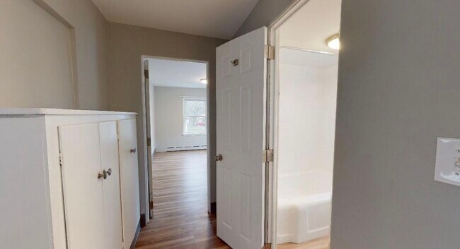 Apartamento de 1 dormitorio y 1 baño. - 503 N Riverview Dr