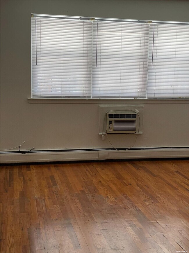 Building Photo - 142-15-142-38 38th Ave