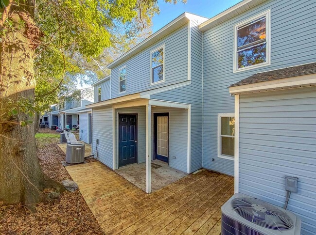 Building Photo - 1340 Hancock St